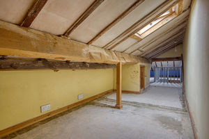 Loft Room- click for photo gallery